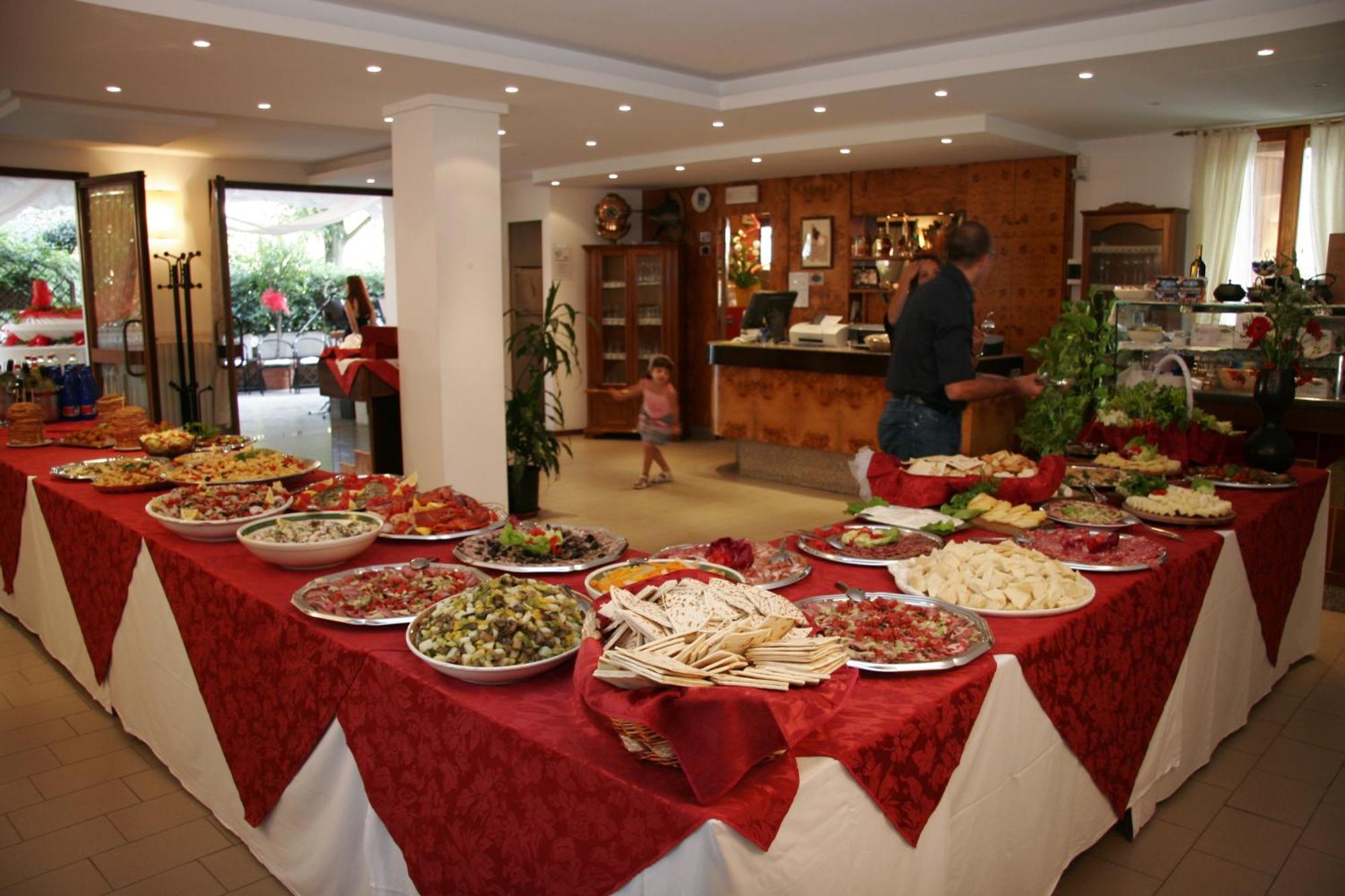 Albergo Romagna ฟราตตา แตร์เม ภายนอก รูปภาพ