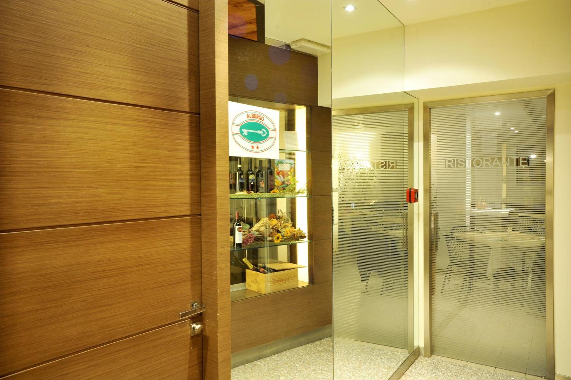 Albergo Romagna ฟราตตา แตร์เม ภายนอก รูปภาพ