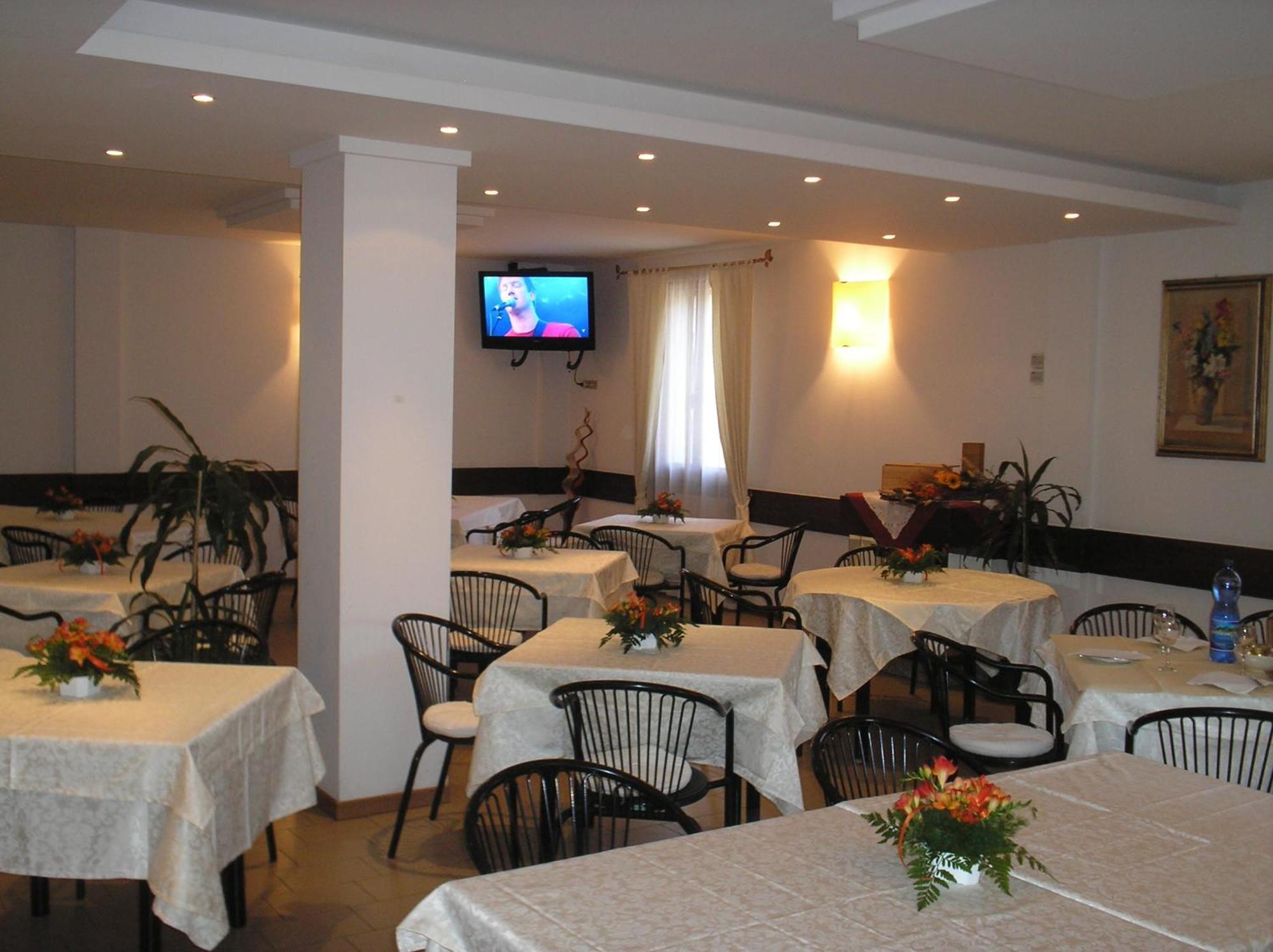Albergo Romagna ฟราตตา แตร์เม ภายนอก รูปภาพ