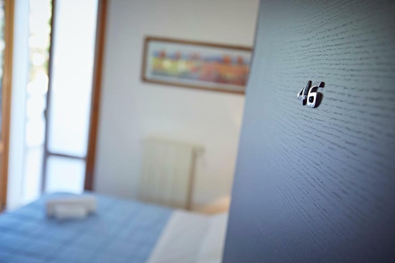 Albergo Romagna ฟราตตา แตร์เม ภายนอก รูปภาพ