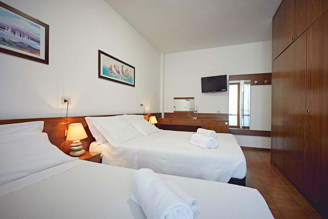 Albergo Romagna ฟราตตา แตร์เม ภายนอก รูปภาพ