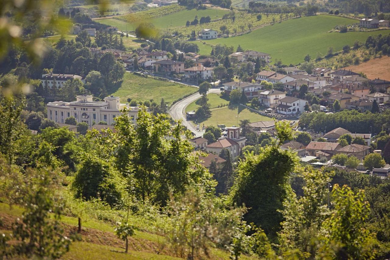 Albergo Romagna ฟราตตา แตร์เม ภายนอก รูปภาพ