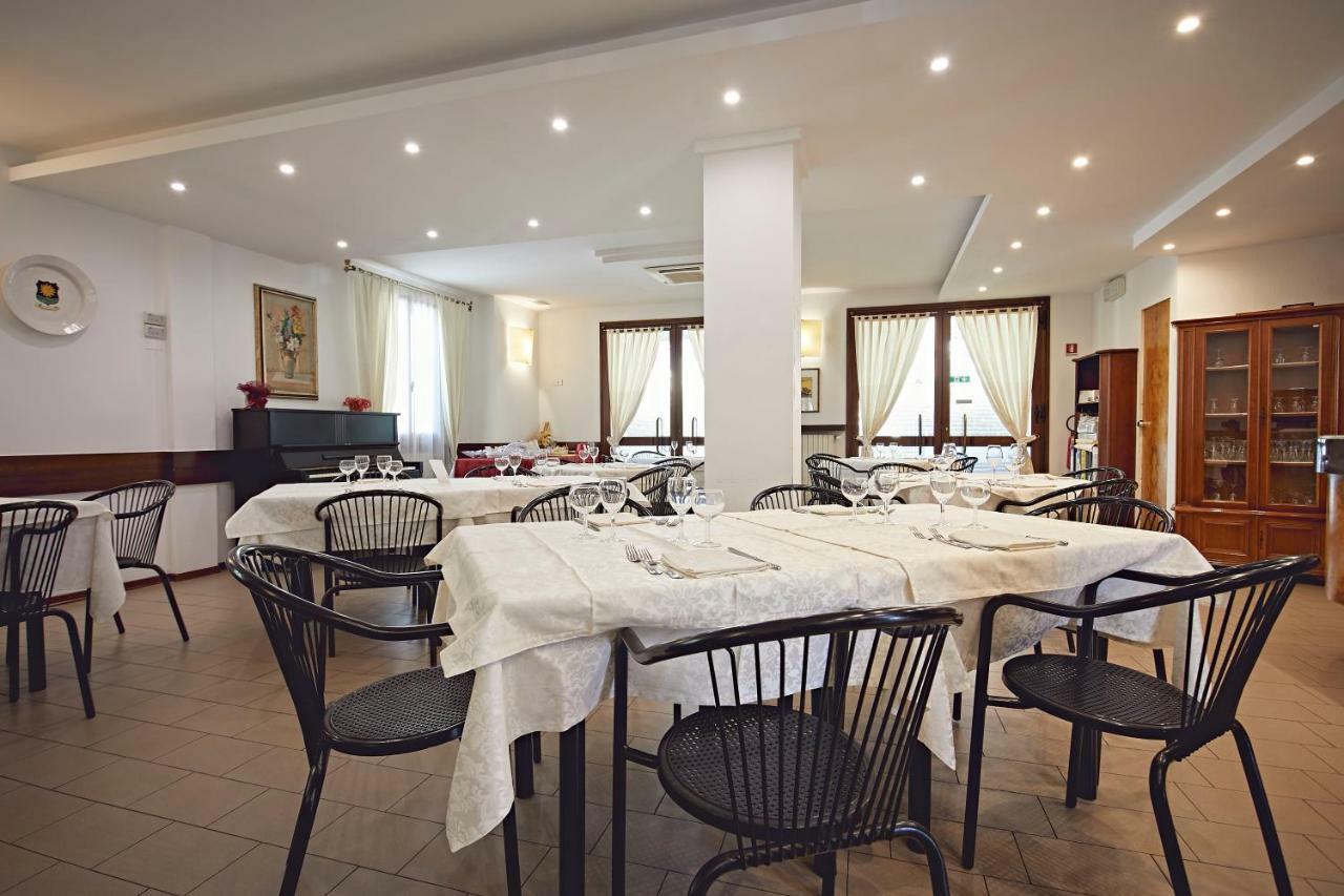 Albergo Romagna ฟราตตา แตร์เม ภายนอก รูปภาพ