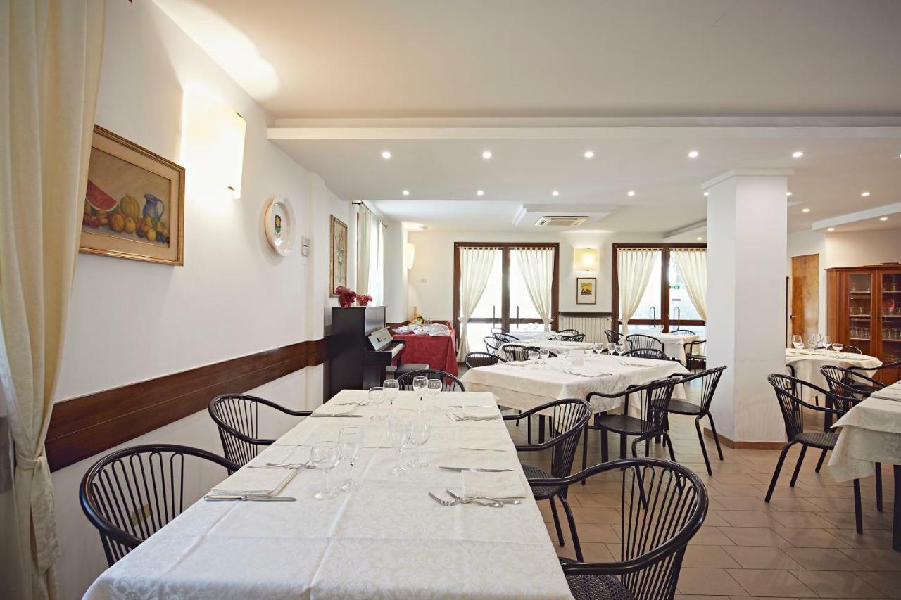 Albergo Romagna ฟราตตา แตร์เม ภายนอก รูปภาพ